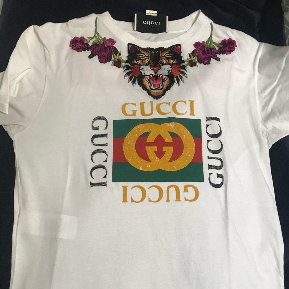 Gucci angry cat embroidered tee
